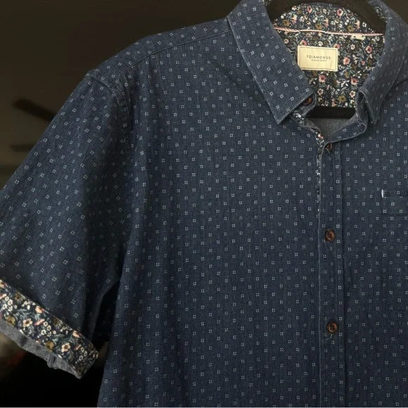 7 Diamonds Floral-Trim Short-Sleeve Button-Up — Navy Micro-Print Shirt (Size XL) - Picture 1 of 6